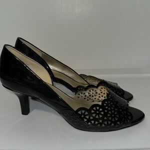 Bandolino Black Heels with Cutout Design